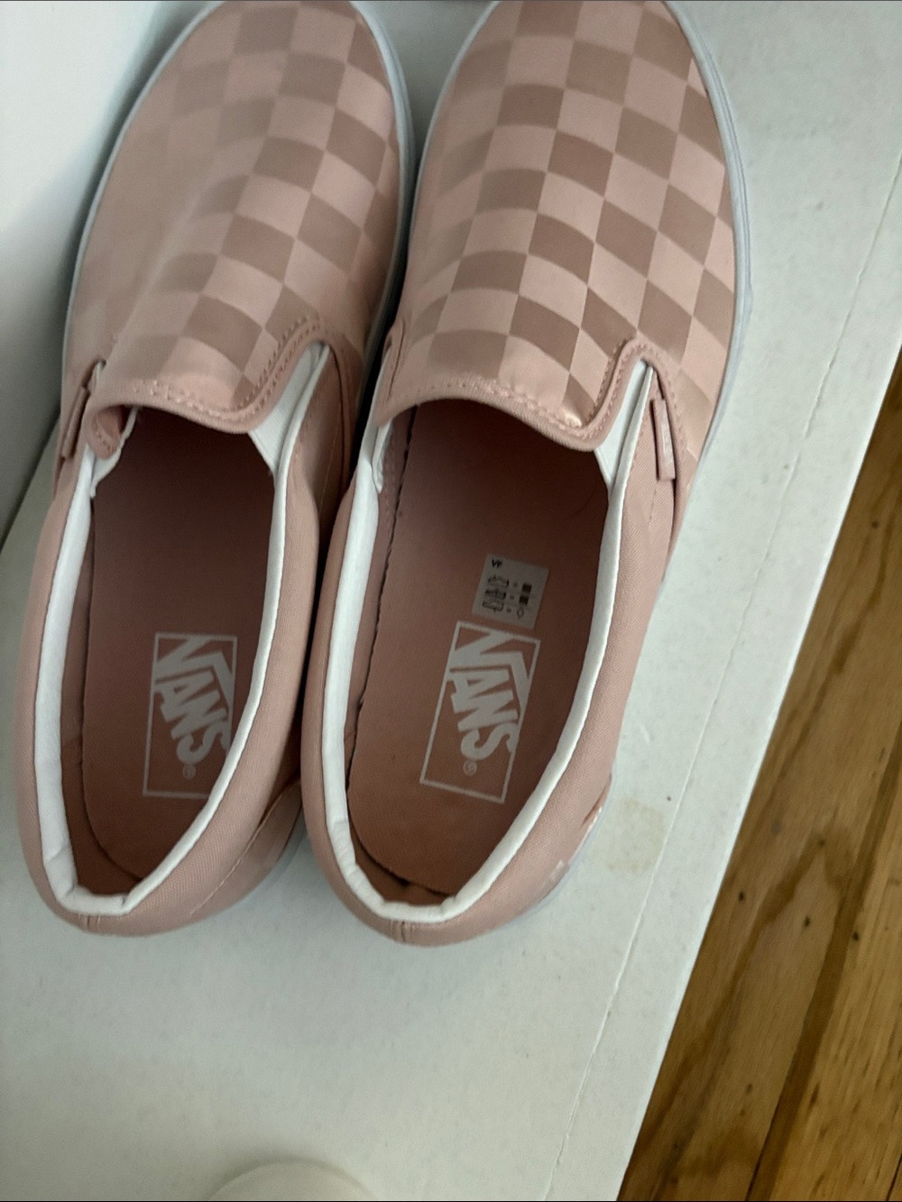 Vans Slip-On Checkerboard in Blush Pink